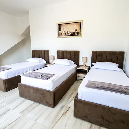Δωμάτια σε οικογενειακή κατοικία Daydream Villas, Floor 1 Σκόδρα