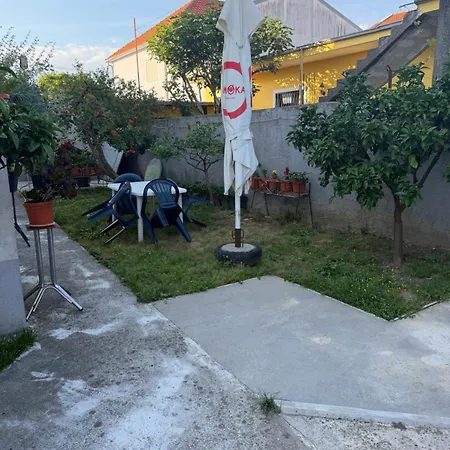 Δωμάτια σε οικογενειακή κατοικία Daydream Villas, Floor 1