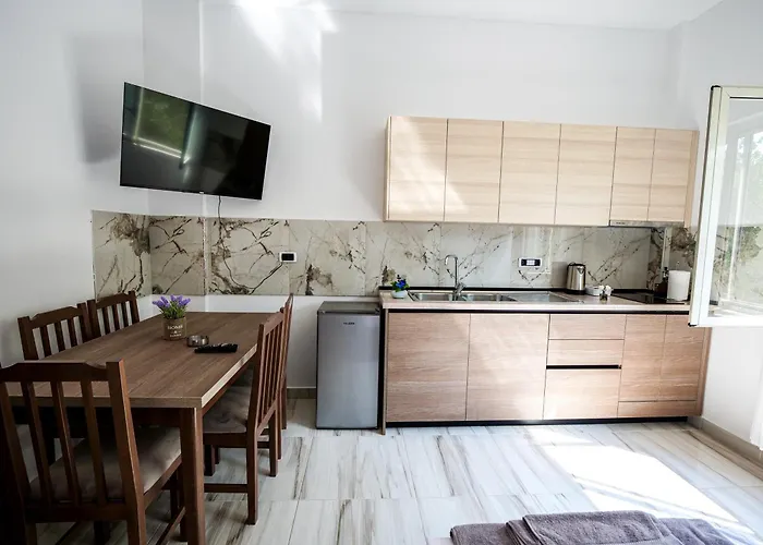 Daydream Villas, Floor 1